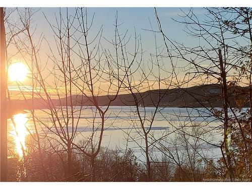 - Alpenglow Dr, Quispamsis, NB 