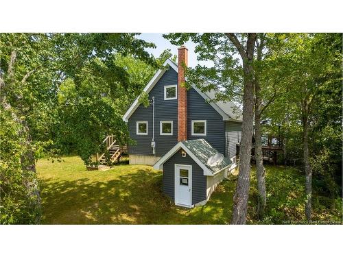 27 Bink Cres, Harvey, NB 