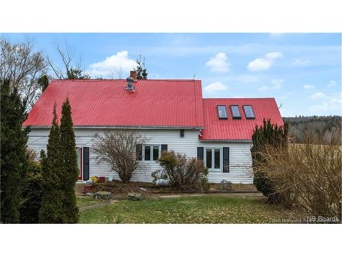 689 Carpenter Bald Hill Rd, Wickham, NB 