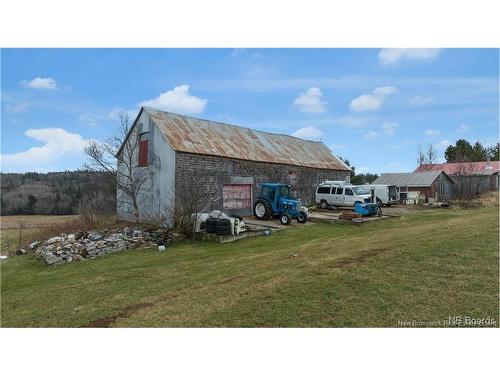689 Carpenter Bald Hill Rd, Wickham, NB 