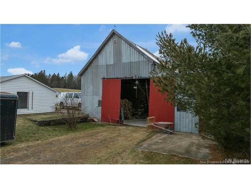 689 Carpenter Bald Hill Rd, Wickham, NB 