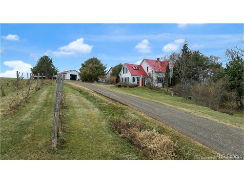 689 Carpenter Bald Hill Rd, Wickham, NB 
