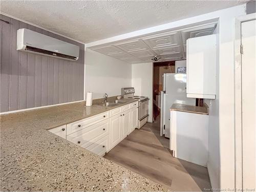 5 Bartlett Ave, Hampton, NB 