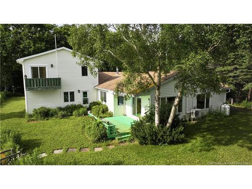 8 Tennis Court Rd, Rothesay, NB 