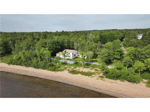 8 Tennis Court Rd, Rothesay, NB 