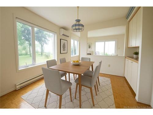 8 Tennis Court Rd, Rothesay, NB 