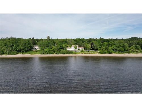 8 Tennis Court Rd, Rothesay, NB 