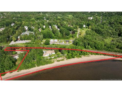 8 Tennis Court Rd, Rothesay, NB 