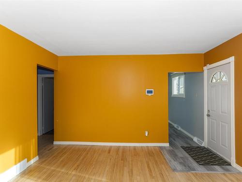 1731 Rankin Street, Thunder Bay, ON - Indoor Photo Showing Other Room