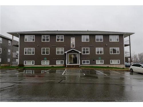 304-20 King George Crt, Saint John, NB 