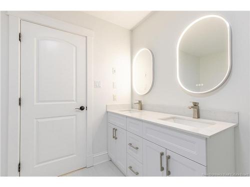 43 Helena Crt, Fredericton, NB 