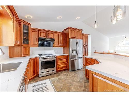 43 Helena Crt, Fredericton, NB 