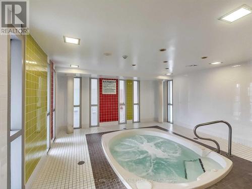 1905 - 30 Canterbury Place, Toronto, ON - Indoor Photo Showing Other Room