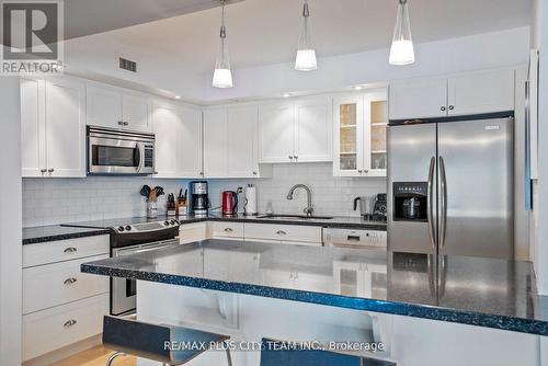 707 - 251 Queens Quay W, Toronto, ON - Indoor Photo Showing Kitchen With Upgraded Kitchen