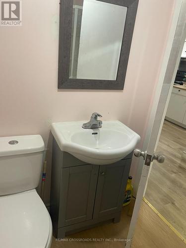 65 Notley Place, Toronto, ON - Indoor Photo Showing Bathroom