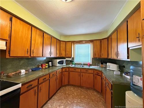 246 Rue Acadie, Beresford, NB 