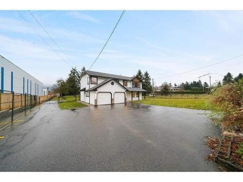 33459 Dewdney Trunk Road, Mission, BC - Outdoor