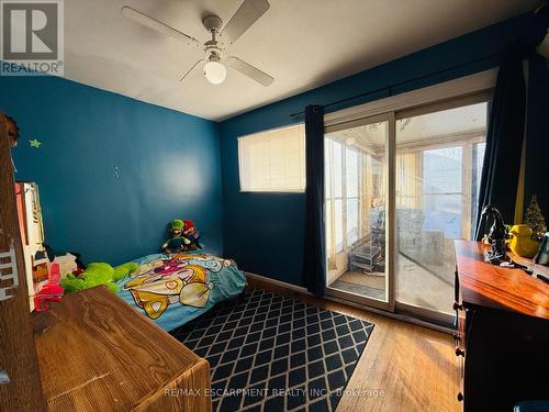 22 Gildea Street, Hamilton, ON - Indoor Photo Showing Bedroom