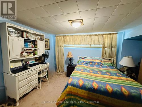 22 Gildea Street, Hamilton, ON - Indoor Photo Showing Bedroom