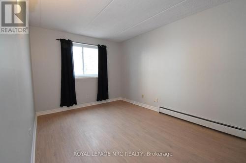second bedroom - 212 - 6 Westlake Lane, St. Catharines (Lakeport), ON - Indoor Photo Showing Other Room