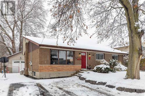 906 DUNLOP STREET E  Whitby, ON L1N 1T2