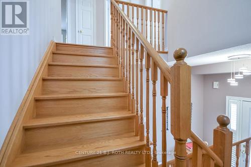24 Connaught Lane, Barrie, ON - Indoor Photo Showing Other Room