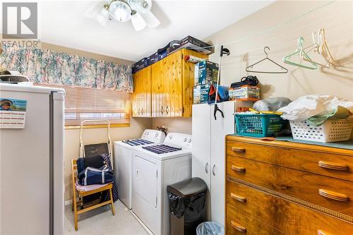 3144 Herve Avenue, Val Caron, ON - Indoor Photo Showing Laundry Room