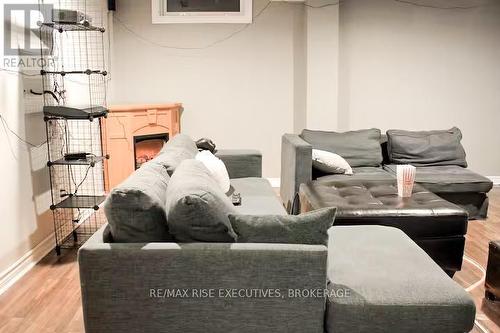 502 Evangeline Avenue, Kingston (City Southwest), ON - Indoor