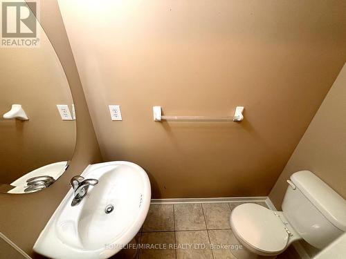 3319 Mikalda Road, Burlington, ON - Indoor Photo Showing Bathroom