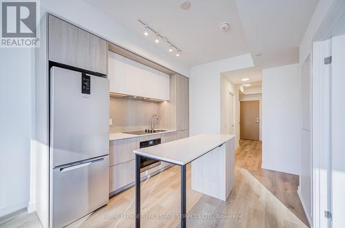 3101 - 395 Square One Drive, Mississauga, ON - Indoor Photo Showing Kitchen