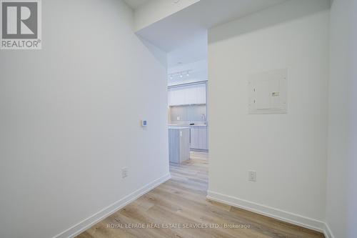 3101 - 395 Square One Drive, Mississauga, ON - Indoor Photo Showing Other Room