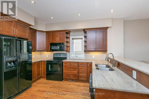 691 Edison Avenue, Ottawa, ON - Indoor Photo Showing Kitchen With Double Sink