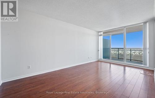 1713 - 2545 Erin Centre Boulevard, Mississauga, ON - Indoor Photo Showing Other Room