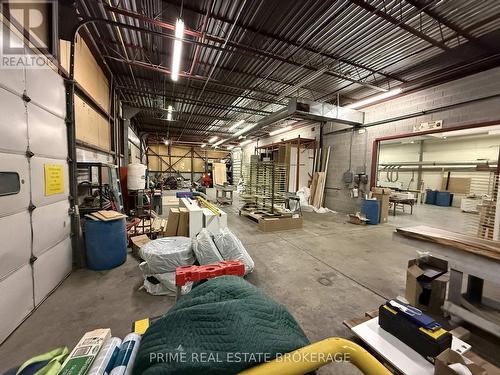 Front - 312 Sovereign Road, London East (East J), ON 