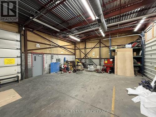 Front - 312 Sovereign Road, London East (East J), ON 