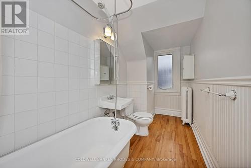 62 Powell Avenue, Ottawa, ON - Indoor Photo Showing Bathroom