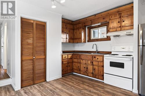 53 Kinsey Street, St. Catharines, ON - Indoor Photo Showing Kitchen