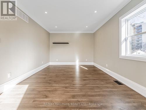 224 Duke Street, Hamilton, ON - Indoor Photo Showing Other Room