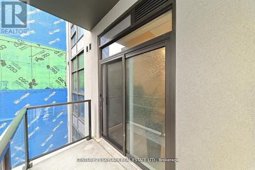 401 - 460 Dundas Street E, Hamilton, ON - Outdoor With Balcony With Exterior