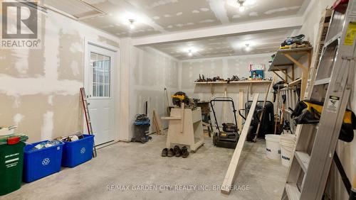 Garage - 611 Clare Avenue, Welland (N. Welland), ON - Indoor Photo Showing Other Room