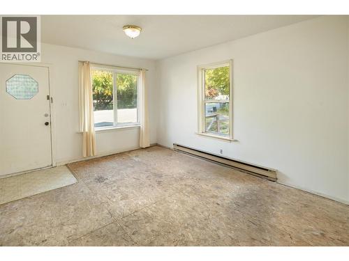 1923 Lindahl Street, Kelowna, BC - Indoor Photo Showing Other Room