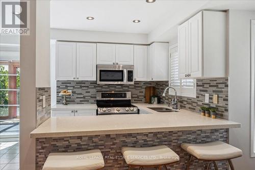 2365 Grand Ravine Drive, Oakville, ON - Indoor Photo Showing Kitchen With Double Sink
