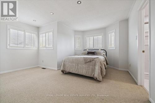 2365 Grand Ravine Drive, Oakville, ON - Indoor Photo Showing Bedroom