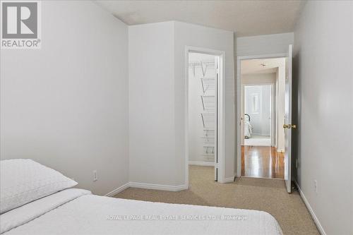 2365 Grand Ravine Drive, Oakville, ON - Indoor Photo Showing Bedroom