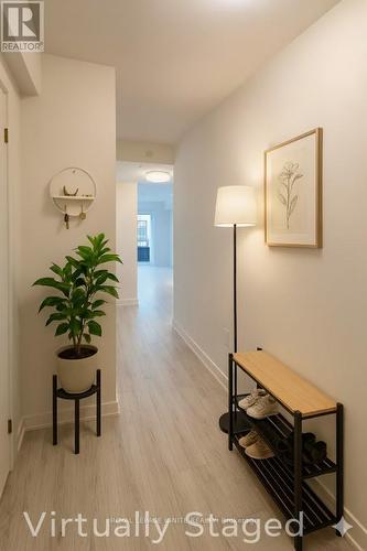 503 N - 120 Broadway Avenue, Toronto, ON - Indoor Photo Showing Other Room