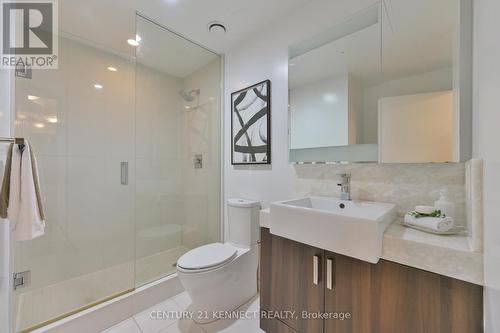 607 - 15 Beverley Street, Toronto, ON - Indoor Photo Showing Bathroom