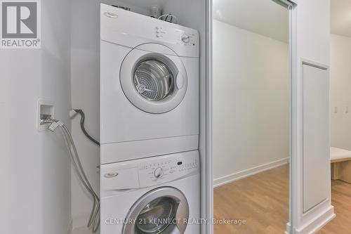 607 - 15 Beverley Street, Toronto, ON - Indoor Photo Showing Laundry Room