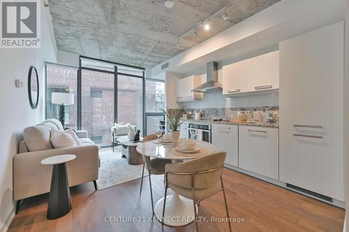 607 - 15 Beverley Street, Toronto, ON - Indoor Photo Showing Other Room