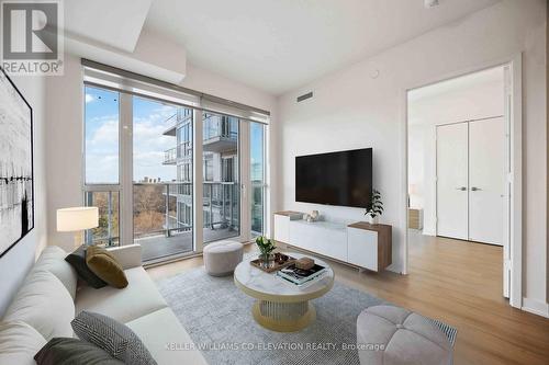 914 - 10 Deerlick Court, Toronto, ON - Indoor Photo Showing Living Room