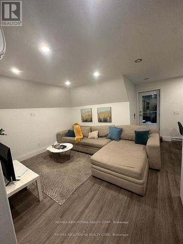 66 Wellington Street S, Hamilton, ON - Indoor